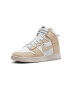 Nike Sportswear Visoke superge 'Dunk High LX' zlata / bela - Pepit.si