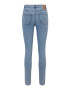 Pieces Petite Kavbojke 'PEGGY' moder denim - Pepit.si