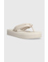 Calvin Klein Japonke FLATFORM FLIP FLOP W/HW ženske bež barva HW0HW01503 - Pepit.si