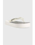 Calvin Klein Jeans Japonke BEACH SANDAL FLATFORM ženske bela barva YW0YW00716 - Pepit.si