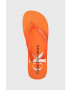 Calvin Klein Jeans Japonke BEACH SANDAL MONOGRAM TPU moške oranžna barva - Pepit.si