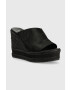 Calvin Klein Jeans Natikači WEDGE SANDAL WEBBING ženski črna barva YW0YW00961 - Pepit.si