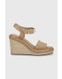 Calvin Klein Sandali WEDGE 70HH - HE ženski bež barva HW0HW01499 - Pepit.si