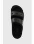 Crocs Natikači Classic Cozzzy Sandal črna barva - Pepit.si