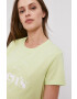 Levi's T-shirt zelena barva - Pepit.si