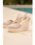 Manebi Espadrile Heart-Shaped Wedge Espadrilles bež barva O 7.1 WH - Pepit.si