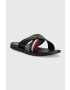 Tommy Hilfiger Natikači HILFIGER CRISS CROSS SANDAL moški črna barva FM0FM04457 - Pepit.si