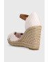 Tommy Hilfiger Sandali BASIC SEERSUCKER HIGH WEDGE ženski roza barva FW0FW07160 - Pepit.si