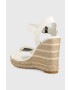 Tommy Hilfiger Sandali ECRU DENIM WEDGE SANDAL ženski bela barva FW0FW07191 - Pepit.si