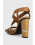 Tommy Hilfiger Usnjeni sandali HARDWARE BLOCK HIGH HEEL - Pepit.si