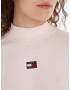 Tommy Jeans Mock Neck Badge Boxy Cropped Pulover Roza - Pepit.si