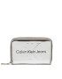 Calvin Klein Jeans Majhna ženska denarnica Sculpted Med Zip Around K60K610405 Srebrna - Pepit.si