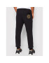 Versace Jeans Couture Spodnji del trenirke Vemblem Embro 72GAAT04 Črna Regular Fit - Pepit.si