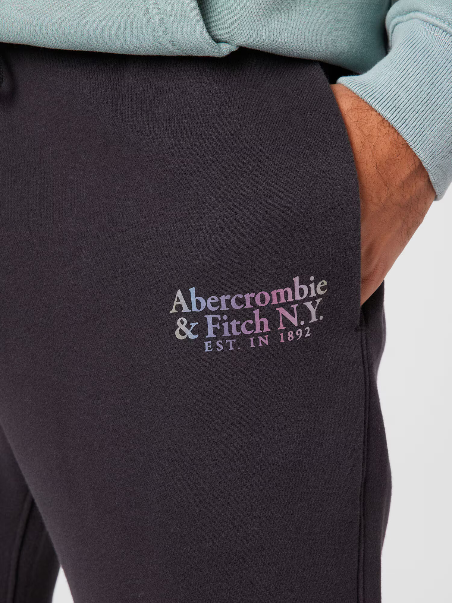 Abercrombie & Fitch Hlače 'APAC' temno siva - Pepit.si