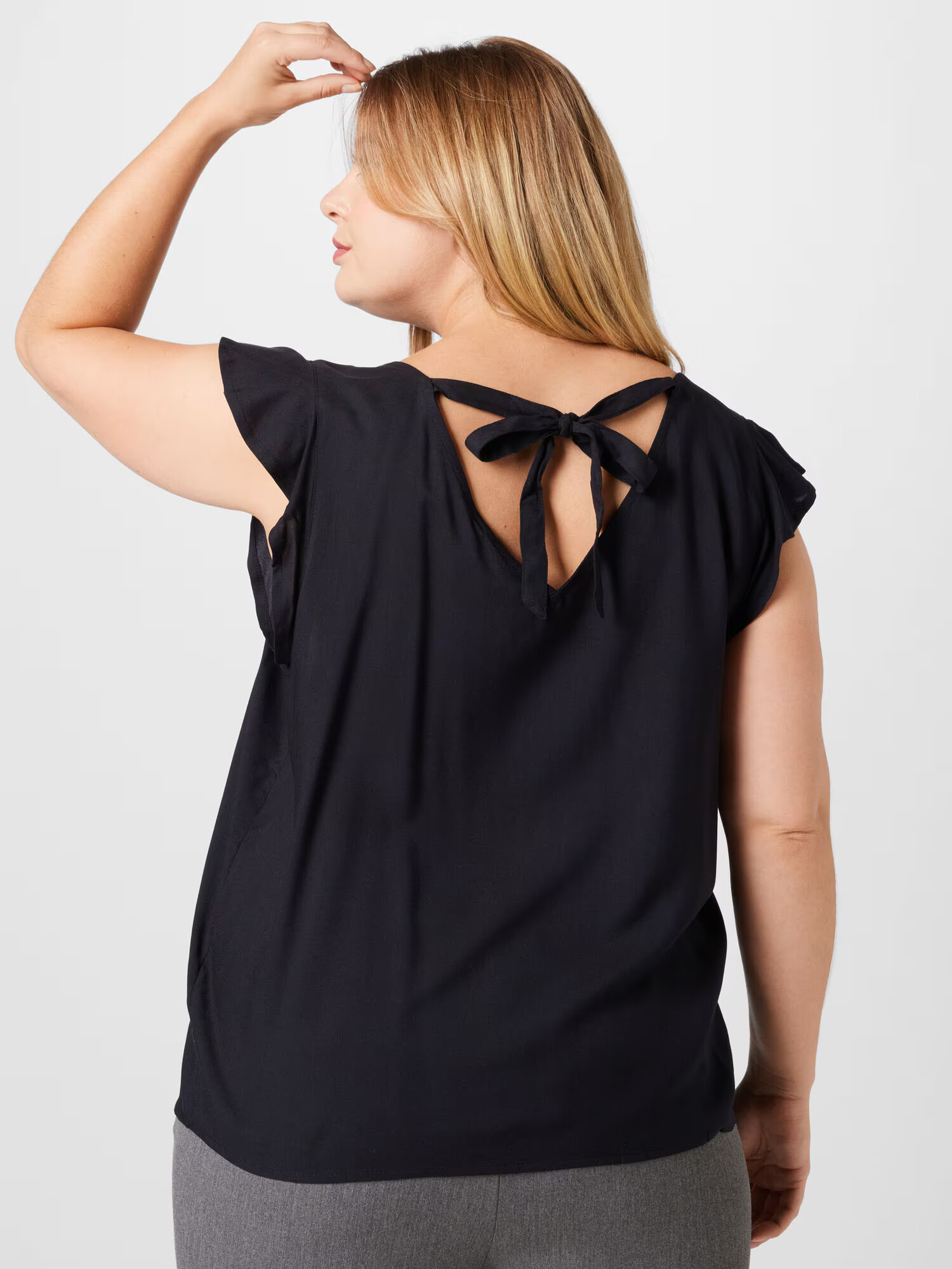 ABOUT YOU Curvy Bluza črna - Pepit.si