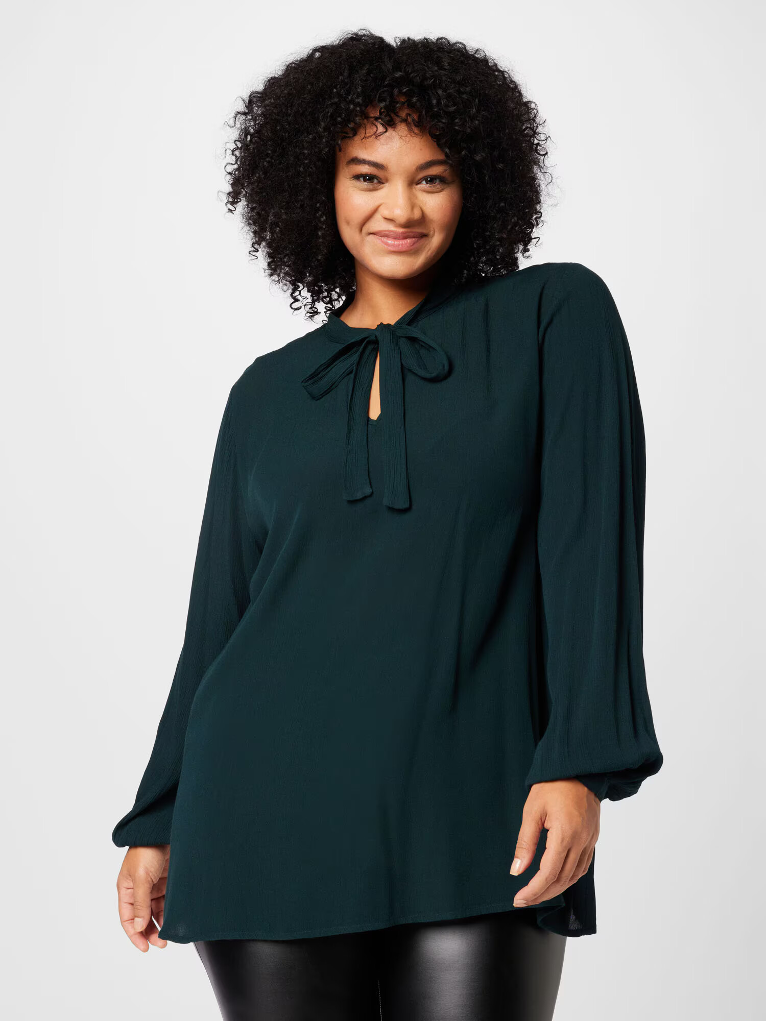 ABOUT YOU Curvy Bluza 'Laura' temno zelena - Pepit.si