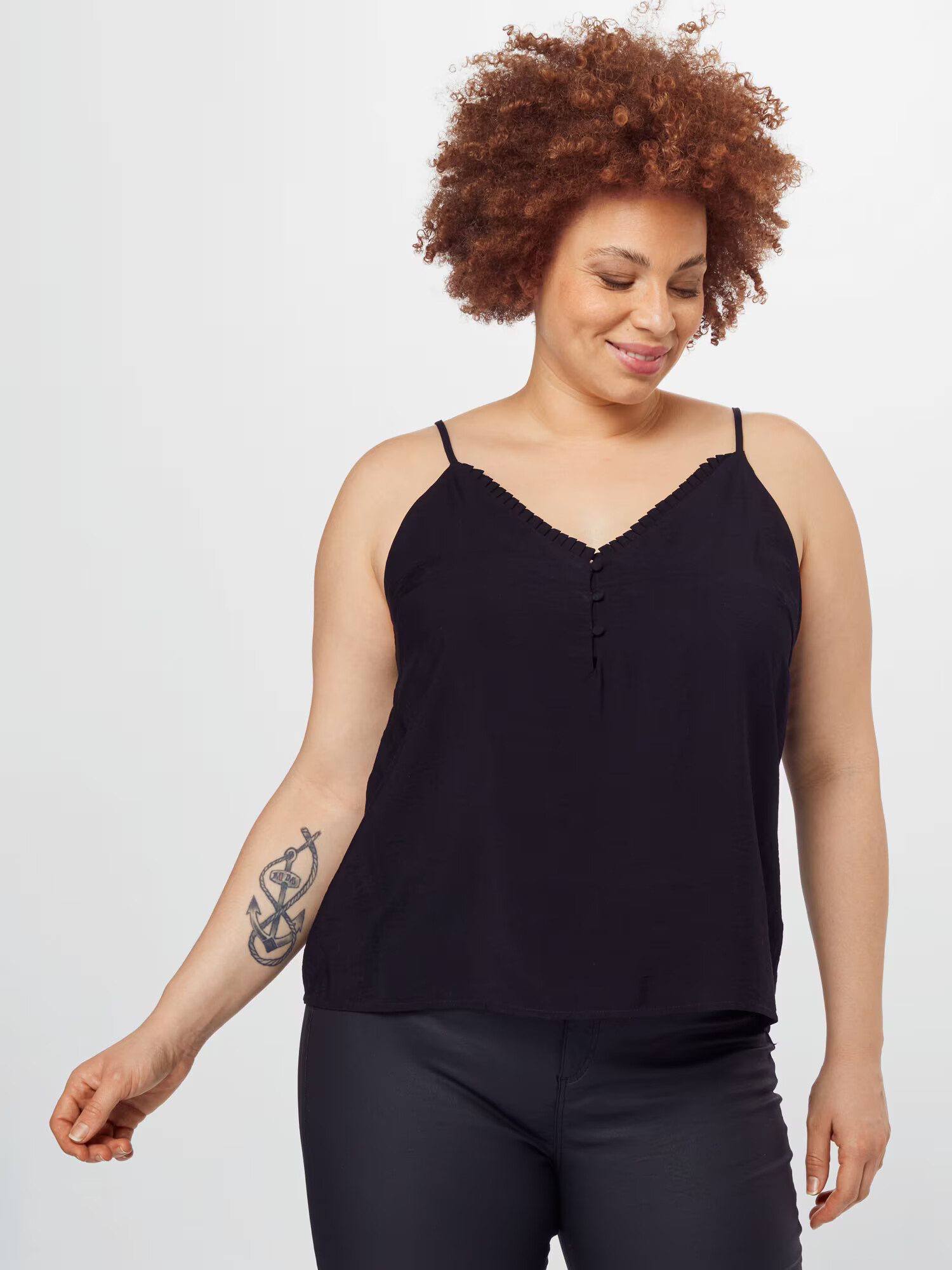 ABOUT YOU Curvy Top 'Isabell' črna - Pepit.si