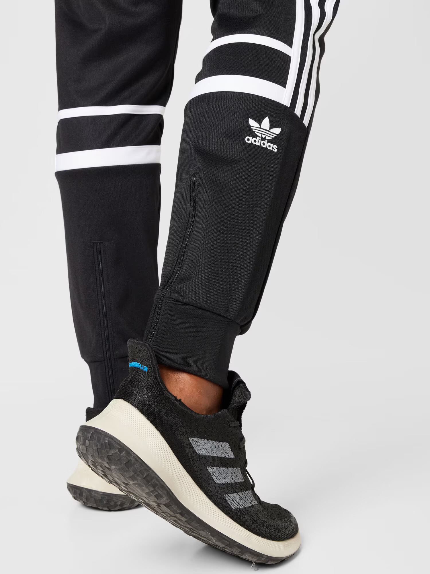 ADIDAS ORIGINALS Hlače črna / bela - Pepit.si