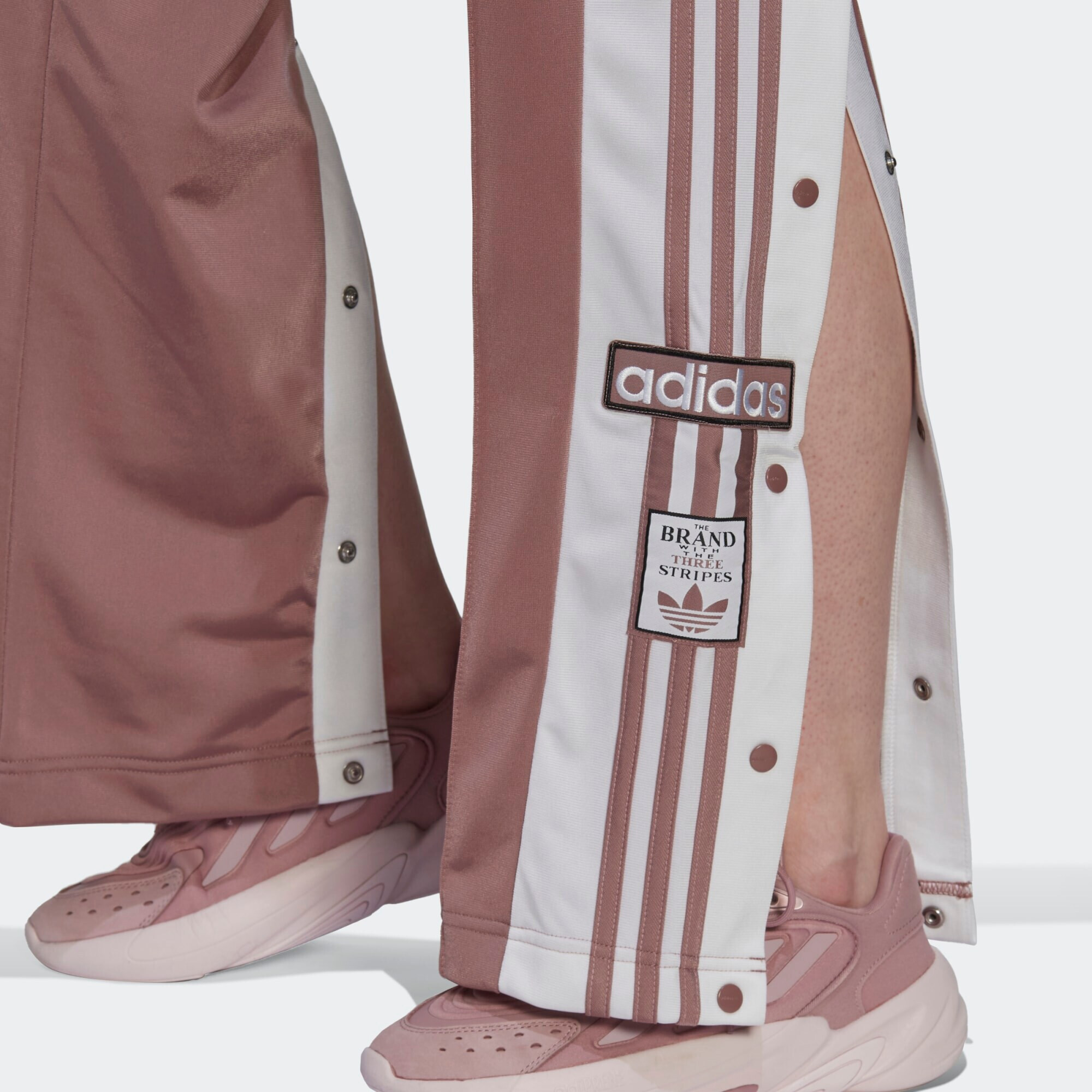 ADIDAS ORIGINALS Hlače rdeče vijolična / off-bela - Pepit.si