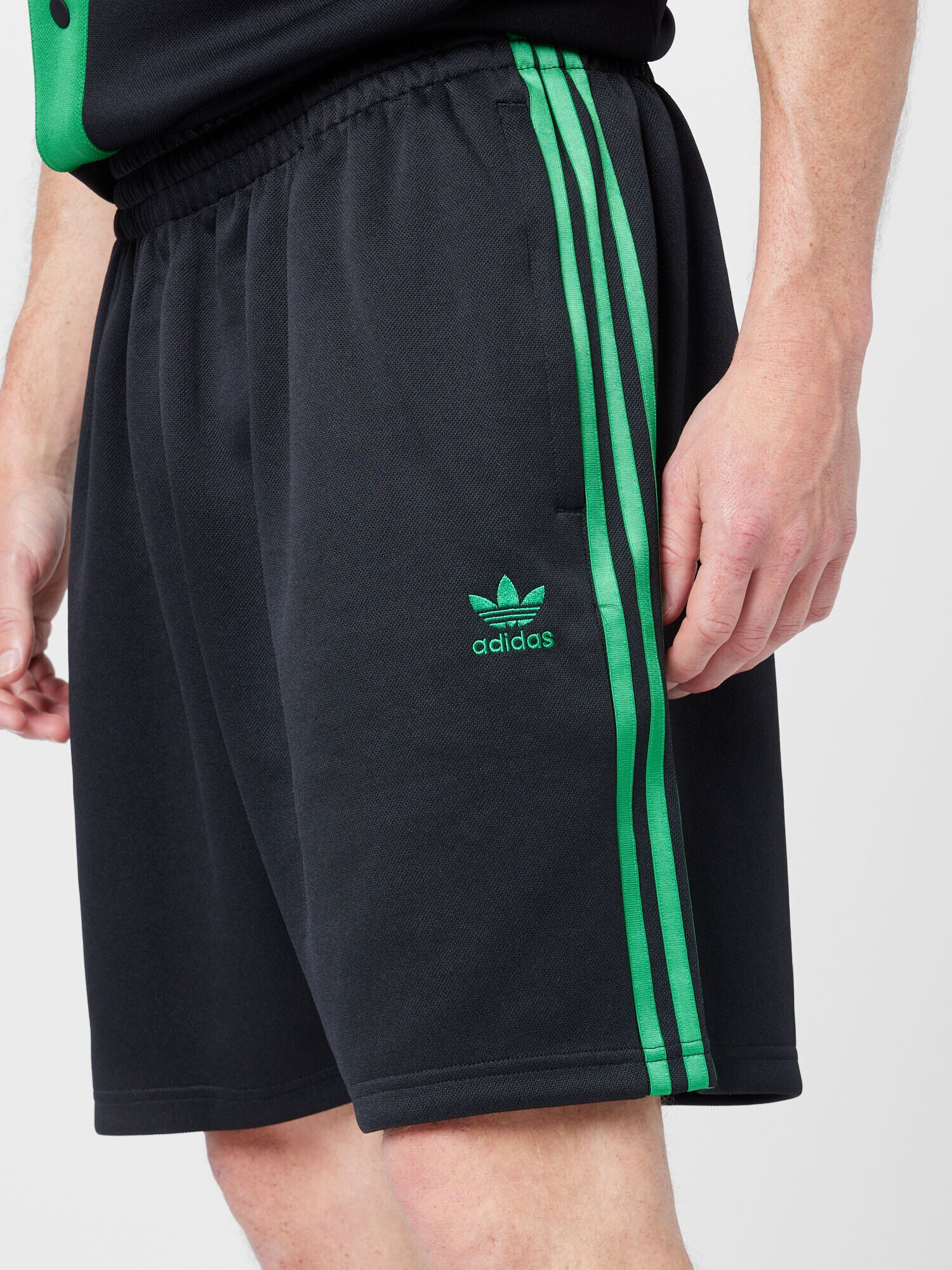 ADIDAS ORIGINALS Hlače zelena / črna - Pepit.si