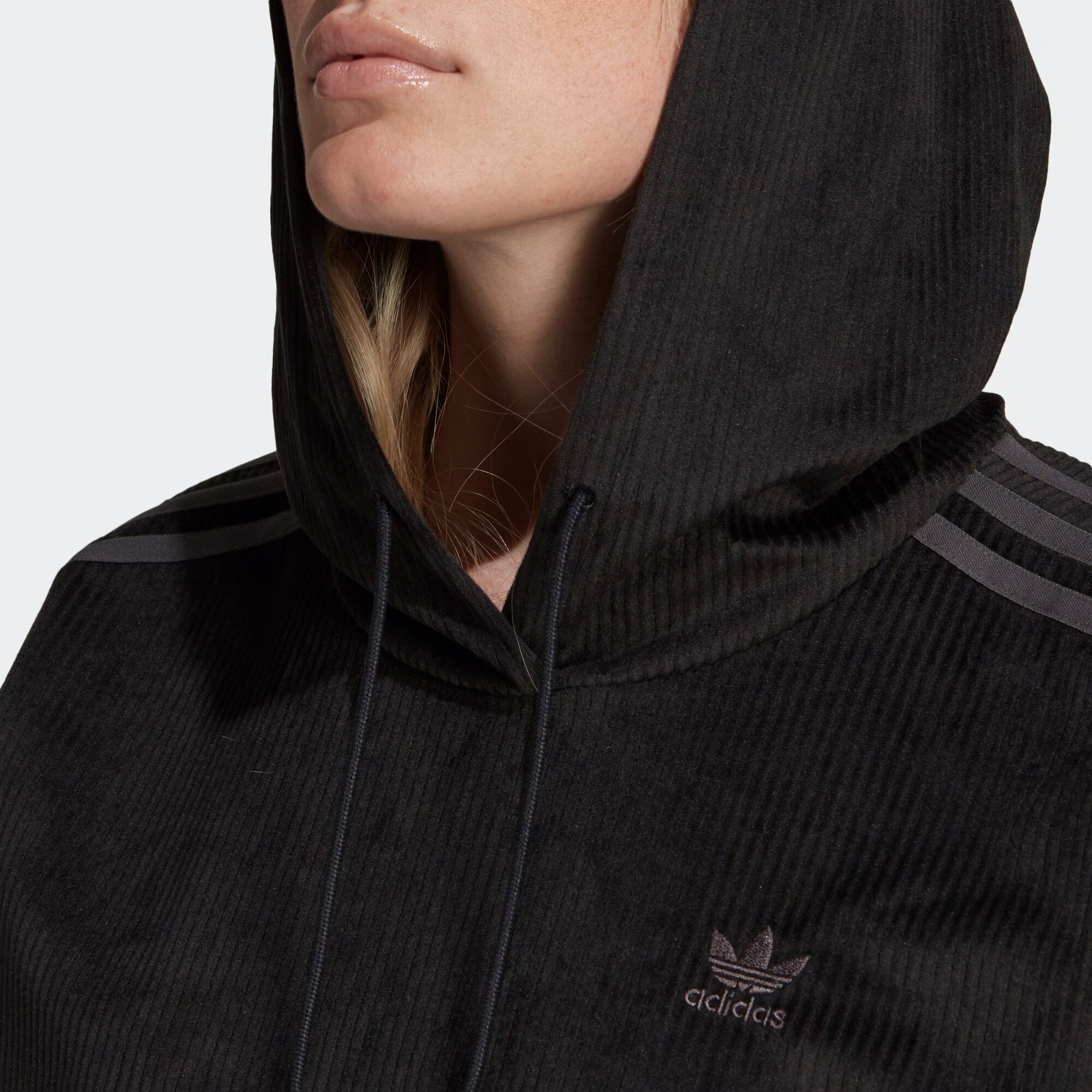 ADIDAS ORIGINALS Majica črna - Pepit.si