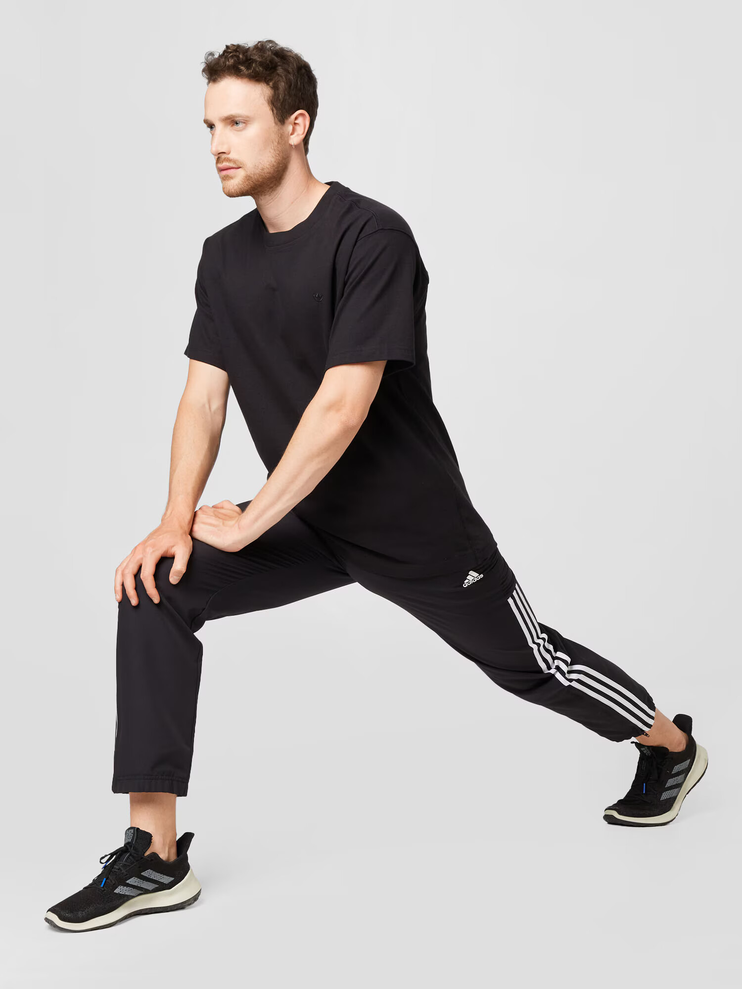 ADIDAS ORIGINALS Majica črna - Pepit.si