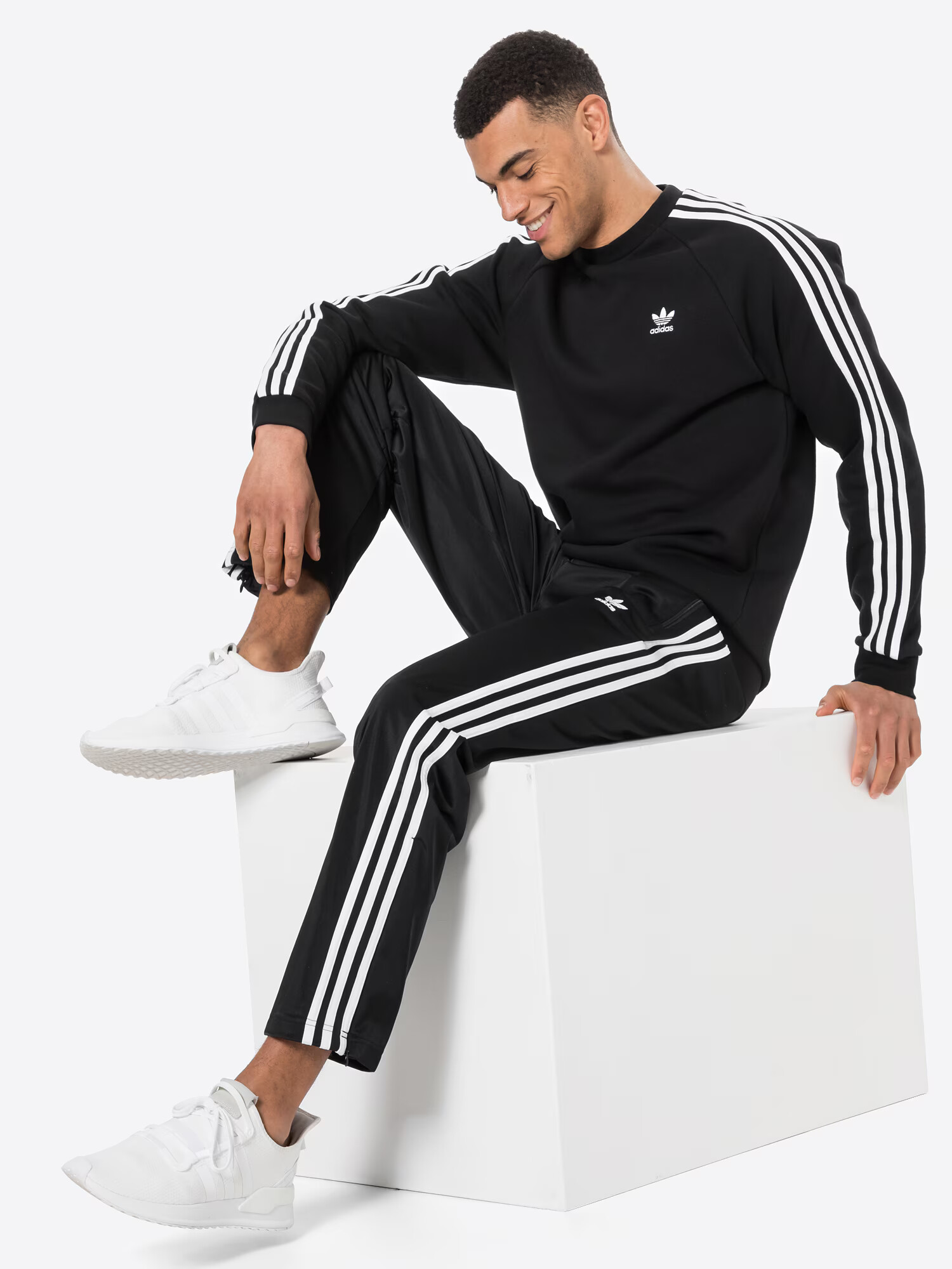 ADIDAS ORIGINALS Majica črna / bela - Pepit.si