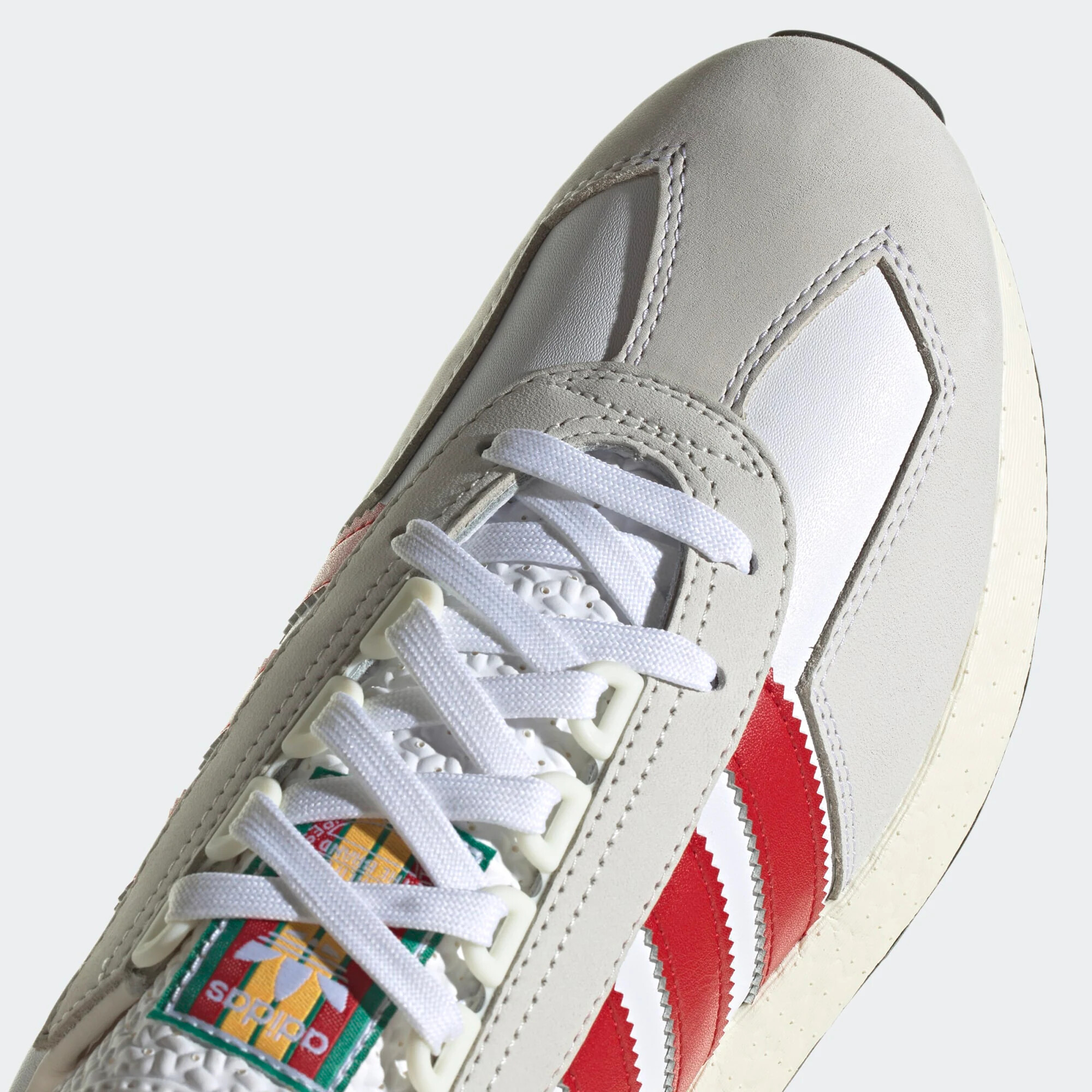 ADIDAS ORIGINALS Nizke superge 'Retropy E5' svetlo siva / krvavo rdeča / bela - Pepit.si