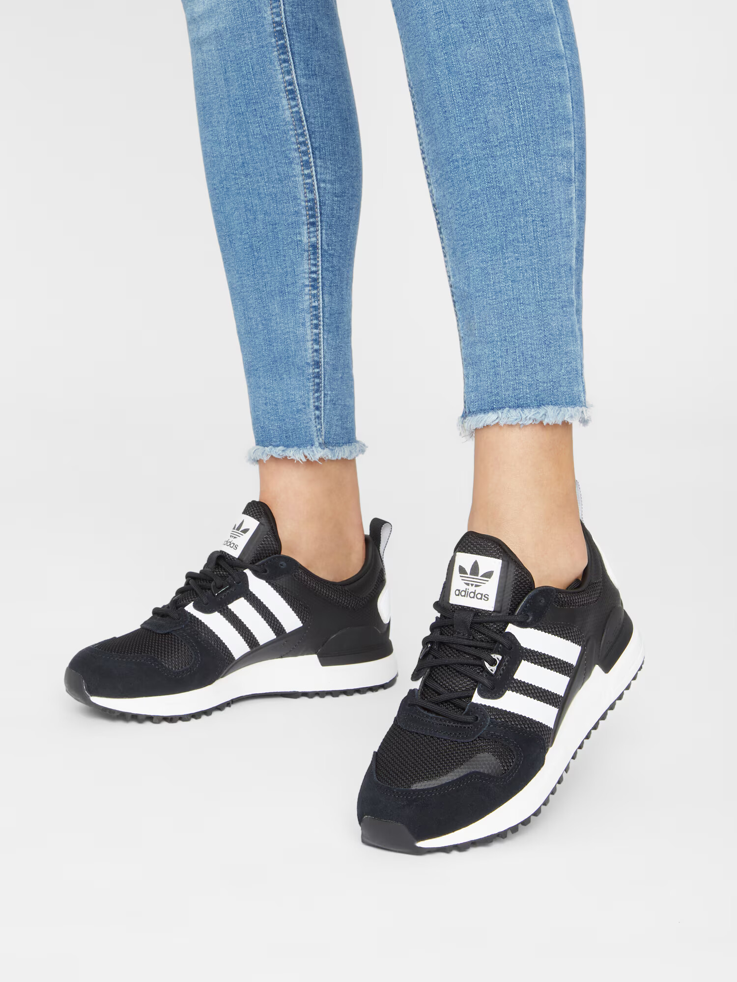 ADIDAS ORIGINALS Nizke superge 'ZX 700 HD' črna / bela - Pepit.si