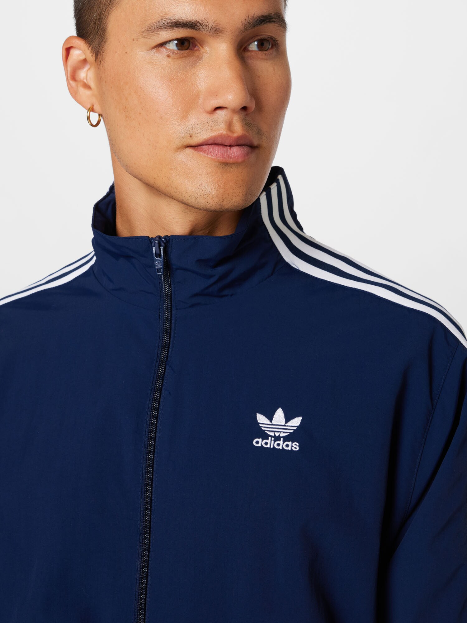 ADIDAS ORIGINALS Prehodna jakna mornarska / bela - Pepit.si