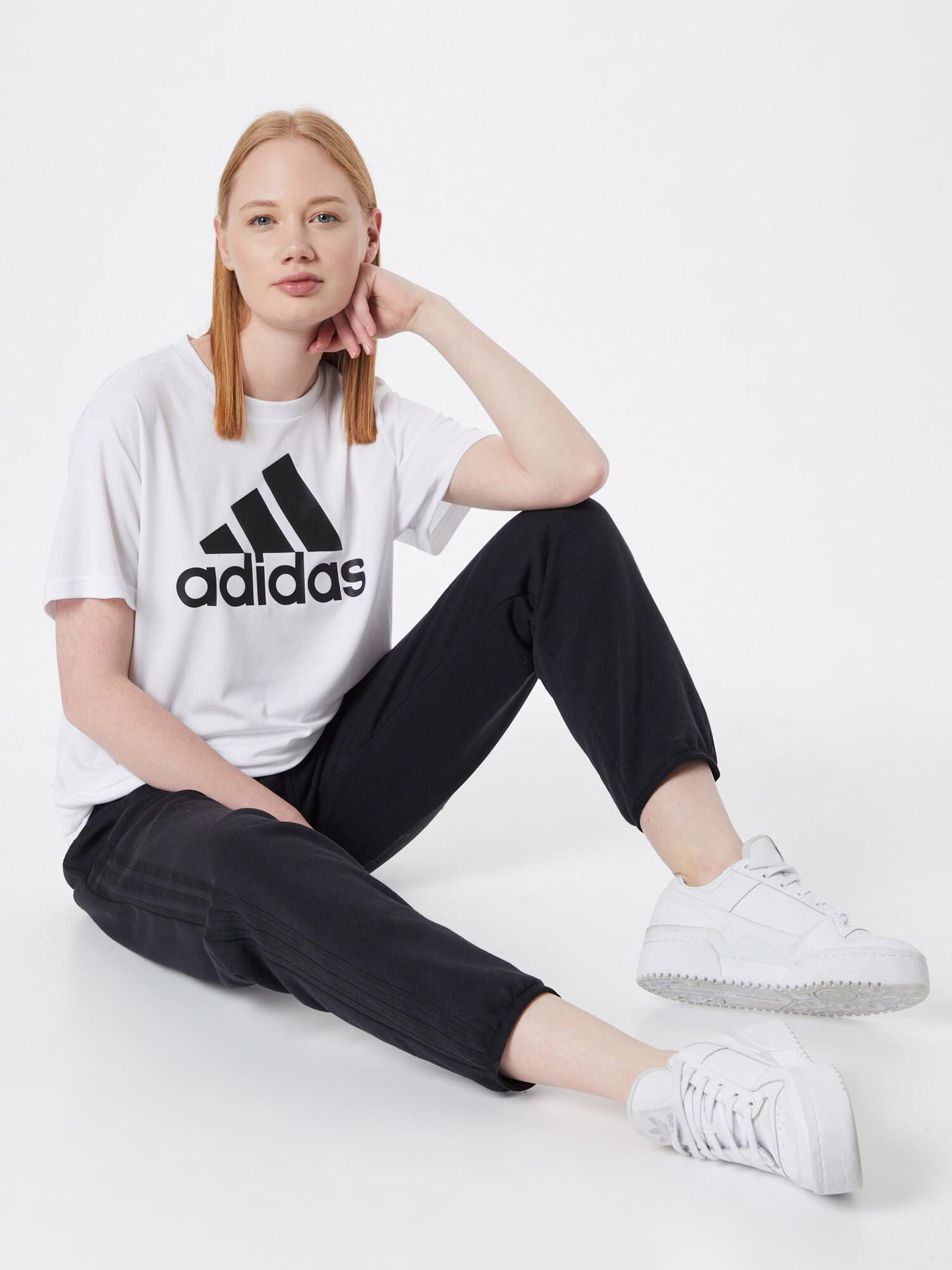 ADIDAS SPORTSWEAR Funkcionalna majica črna / bela - Pepit.si