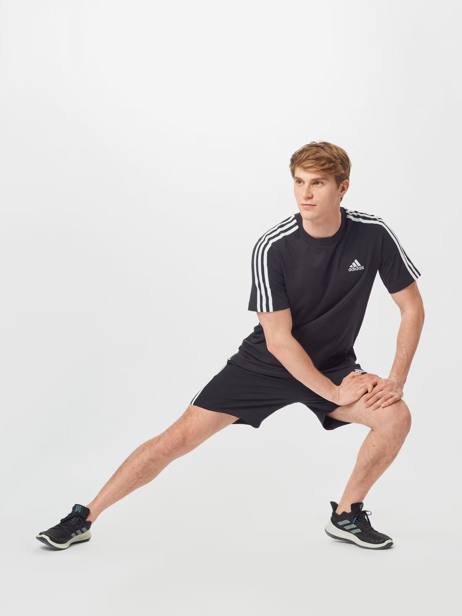 ADIDAS SPORTSWEAR Funkcionalna majica črna / bela - Pepit.si