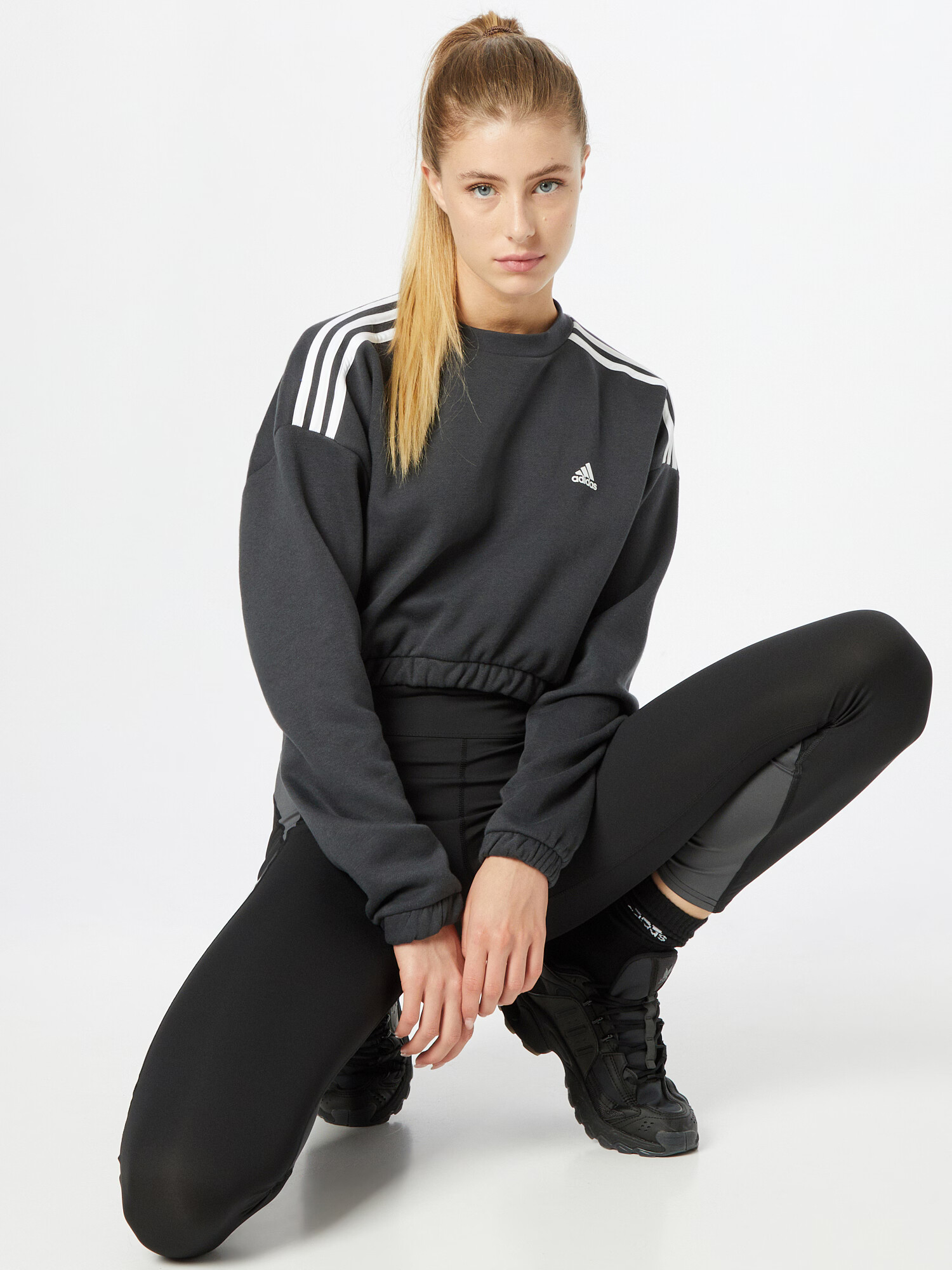 ADIDAS SPORTSWEAR Športna majica temno siva - Pepit.si