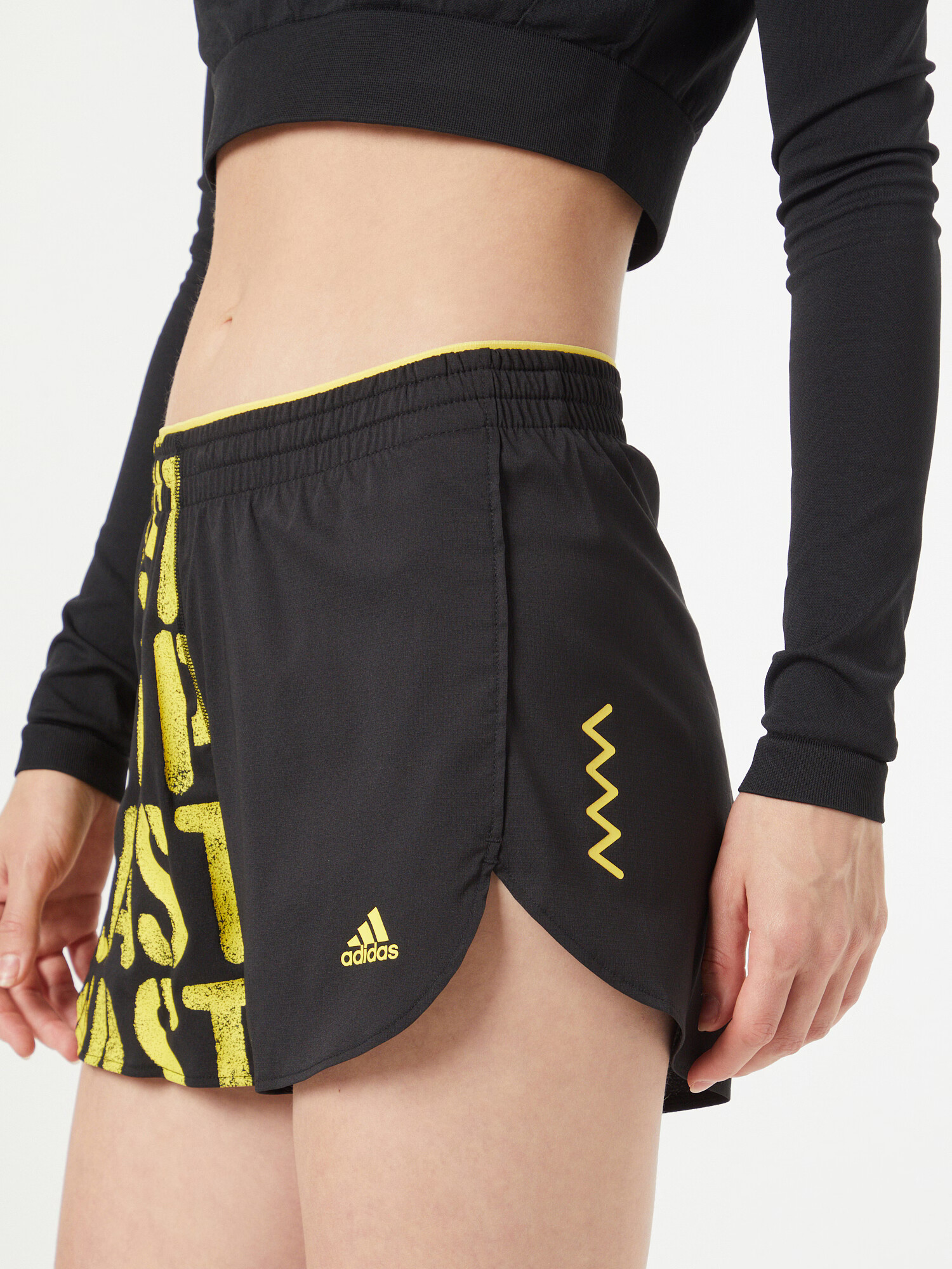 ADIDAS SPORTSWEAR Športne hlače 'Run Fast' rumena / črna - Pepit.si