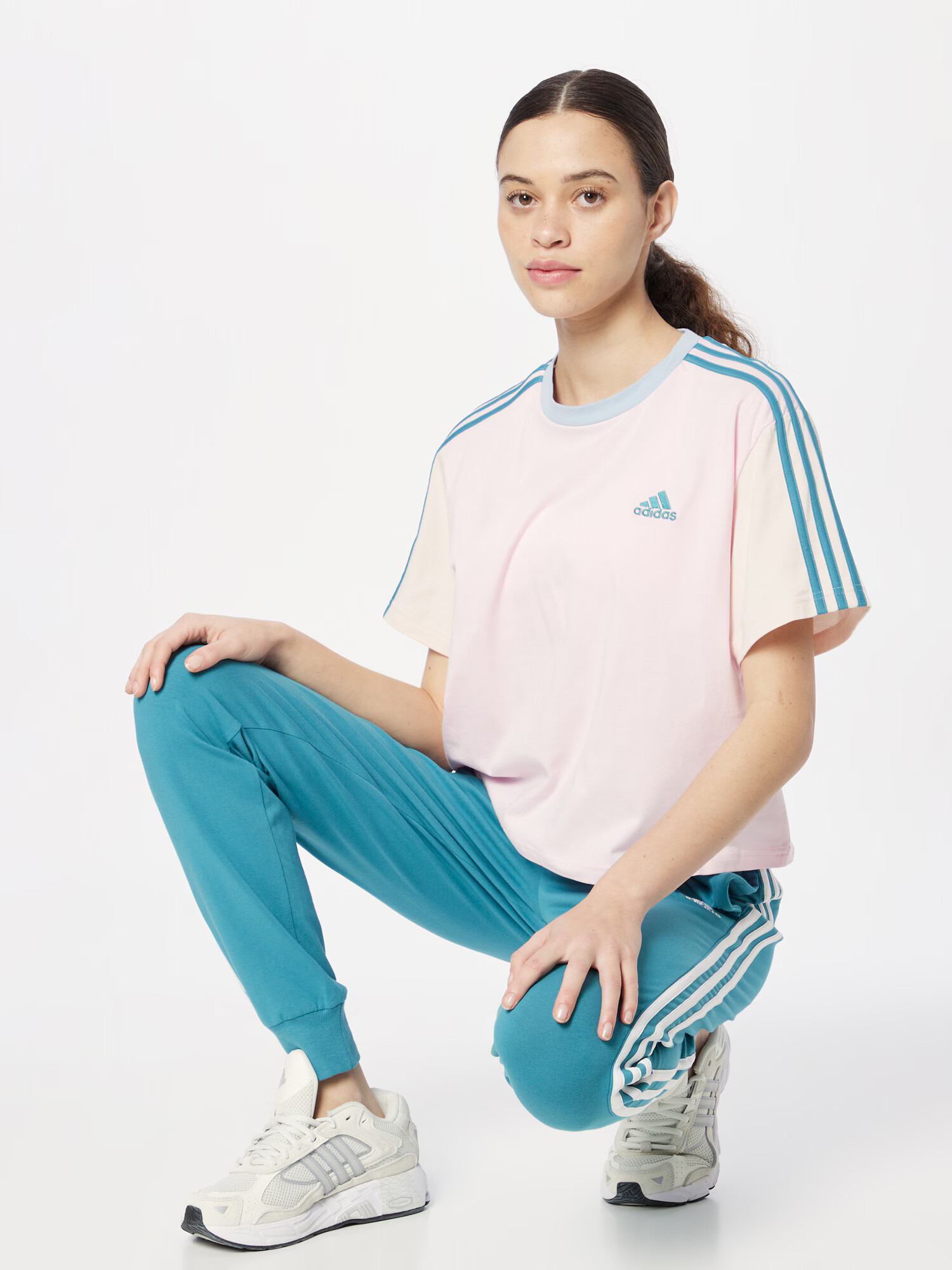 ADIDAS SPORTSWEAR Funkcionalna majica pastelno modra / roza - Pepit.si