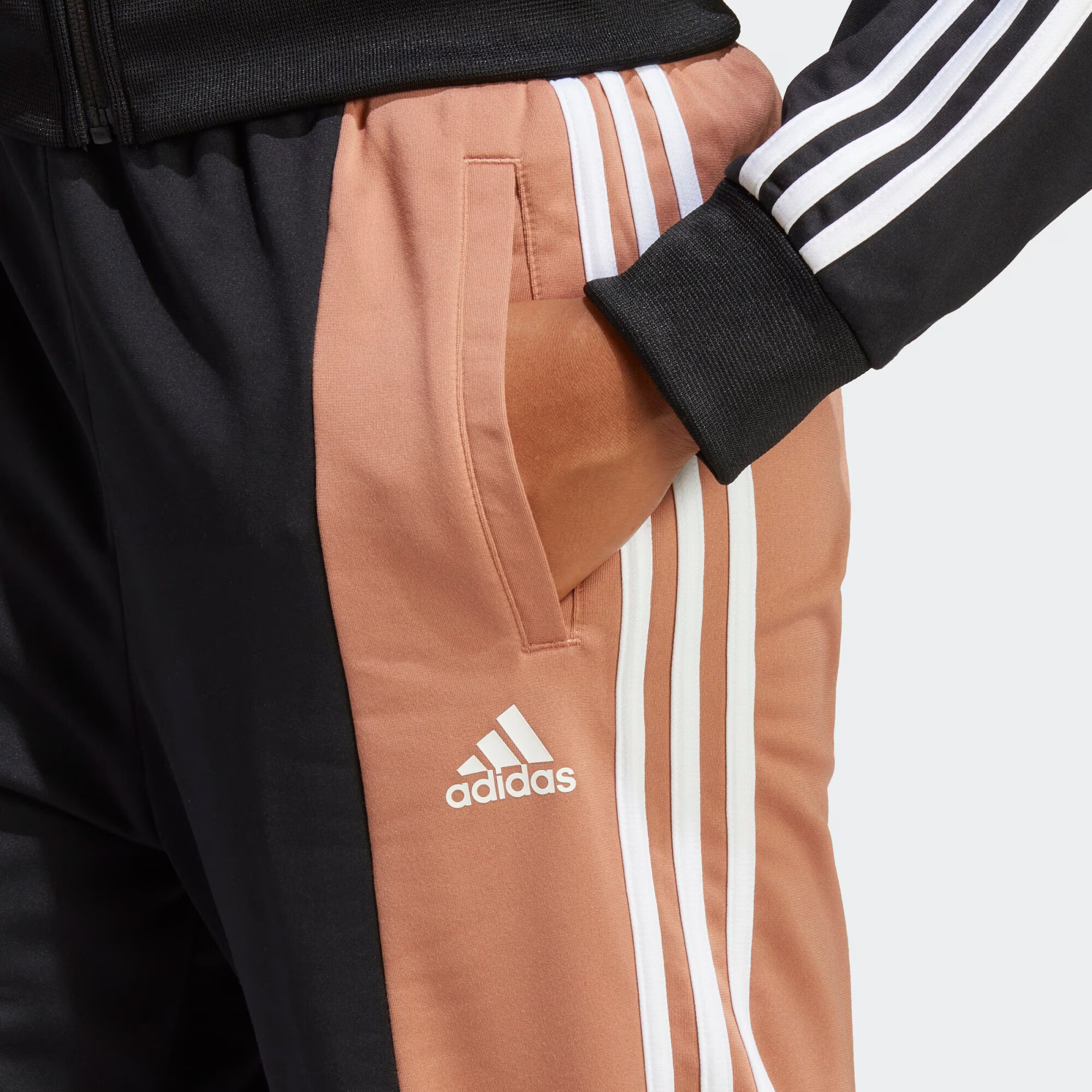 ADIDAS SPORTSWEAR Športna trenirka svetlo bež / staro roza / črna / bela - Pepit.si