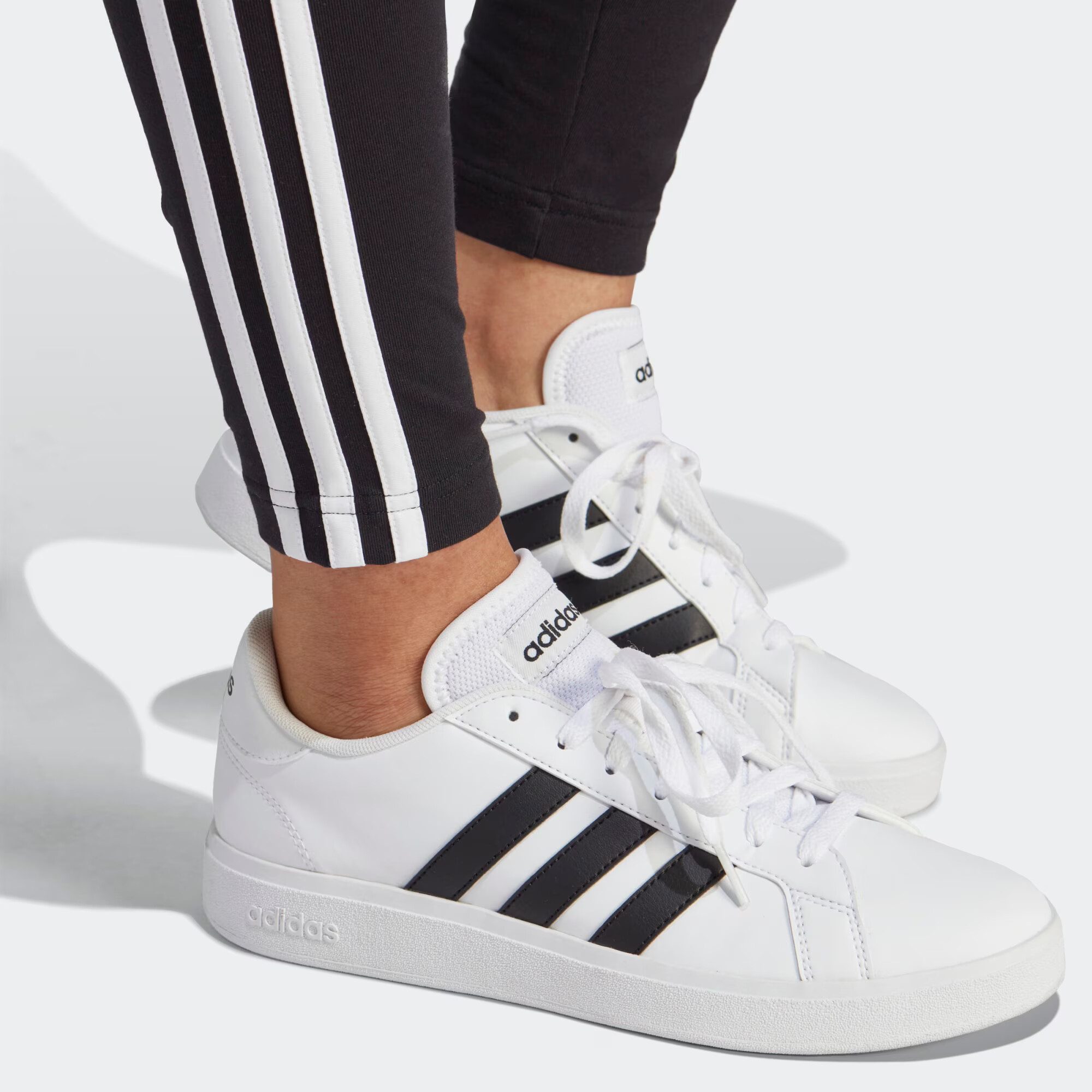 ADIDAS SPORTSWEAR Športne hlače črna / bela - Pepit.si