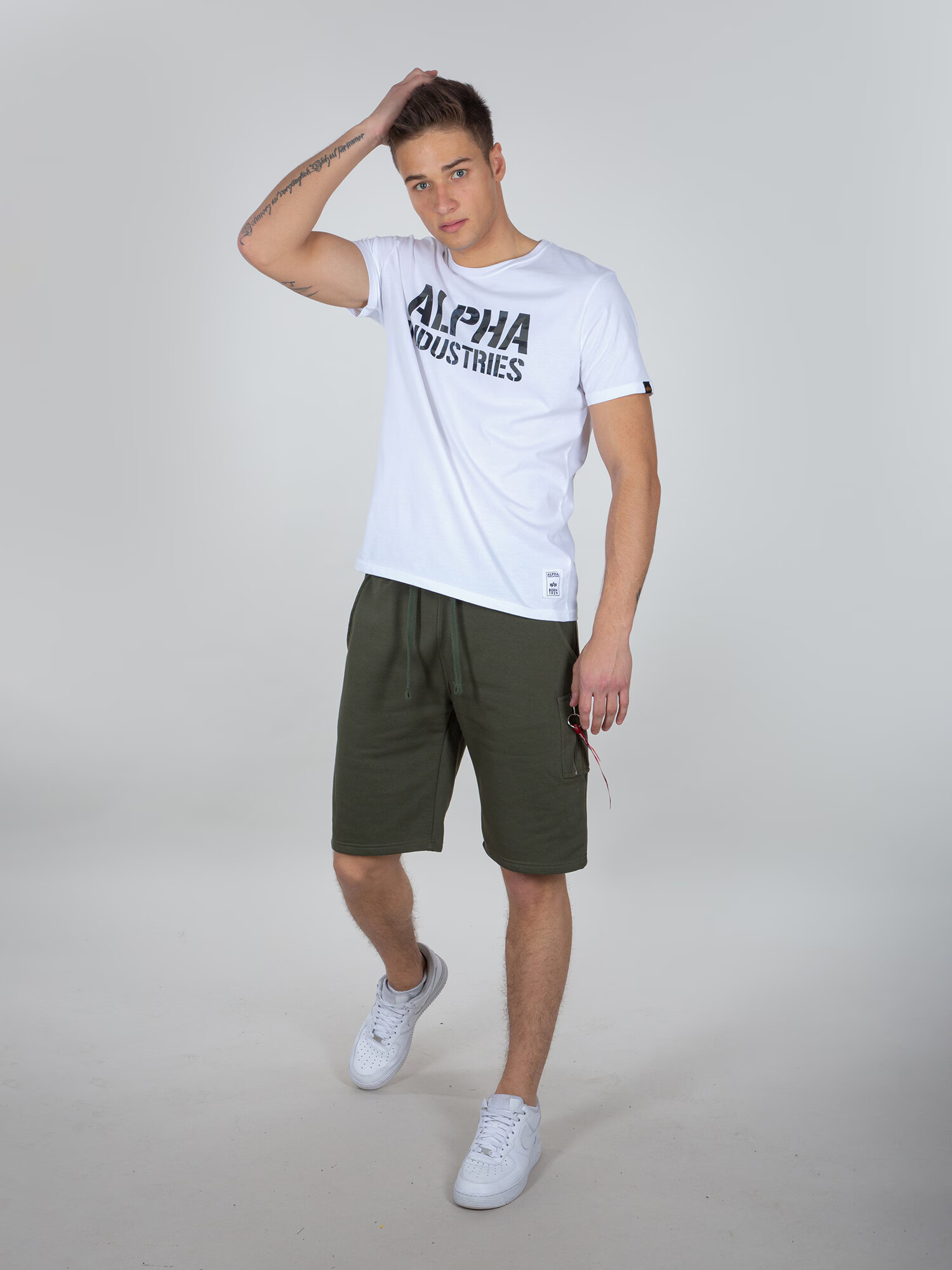 ALPHA INDUSTRIES Hlače zelena / rdeča / bela - Pepit.si