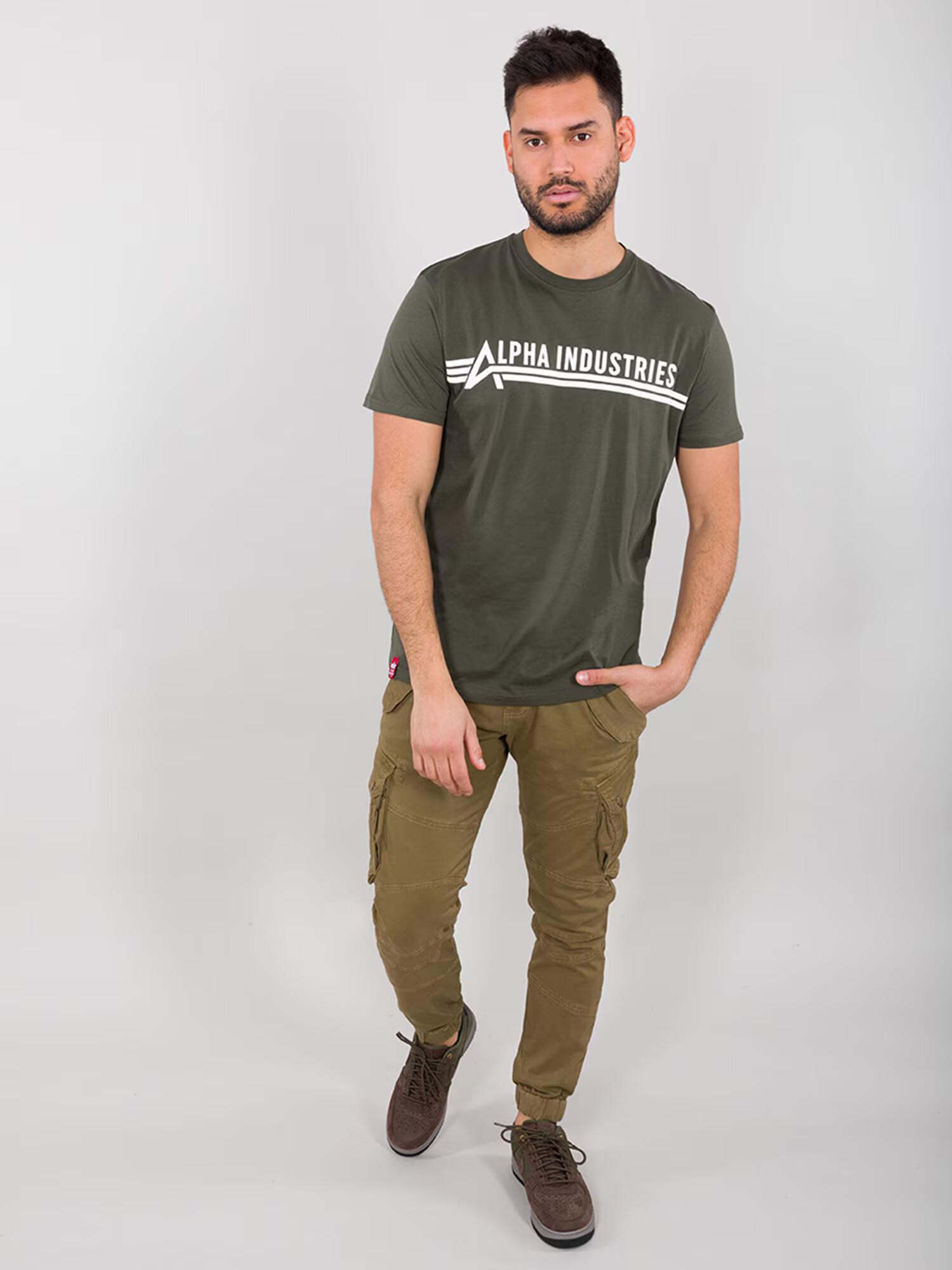 ALPHA INDUSTRIES Kargo hlače 'Combat' kaki - Pepit.si