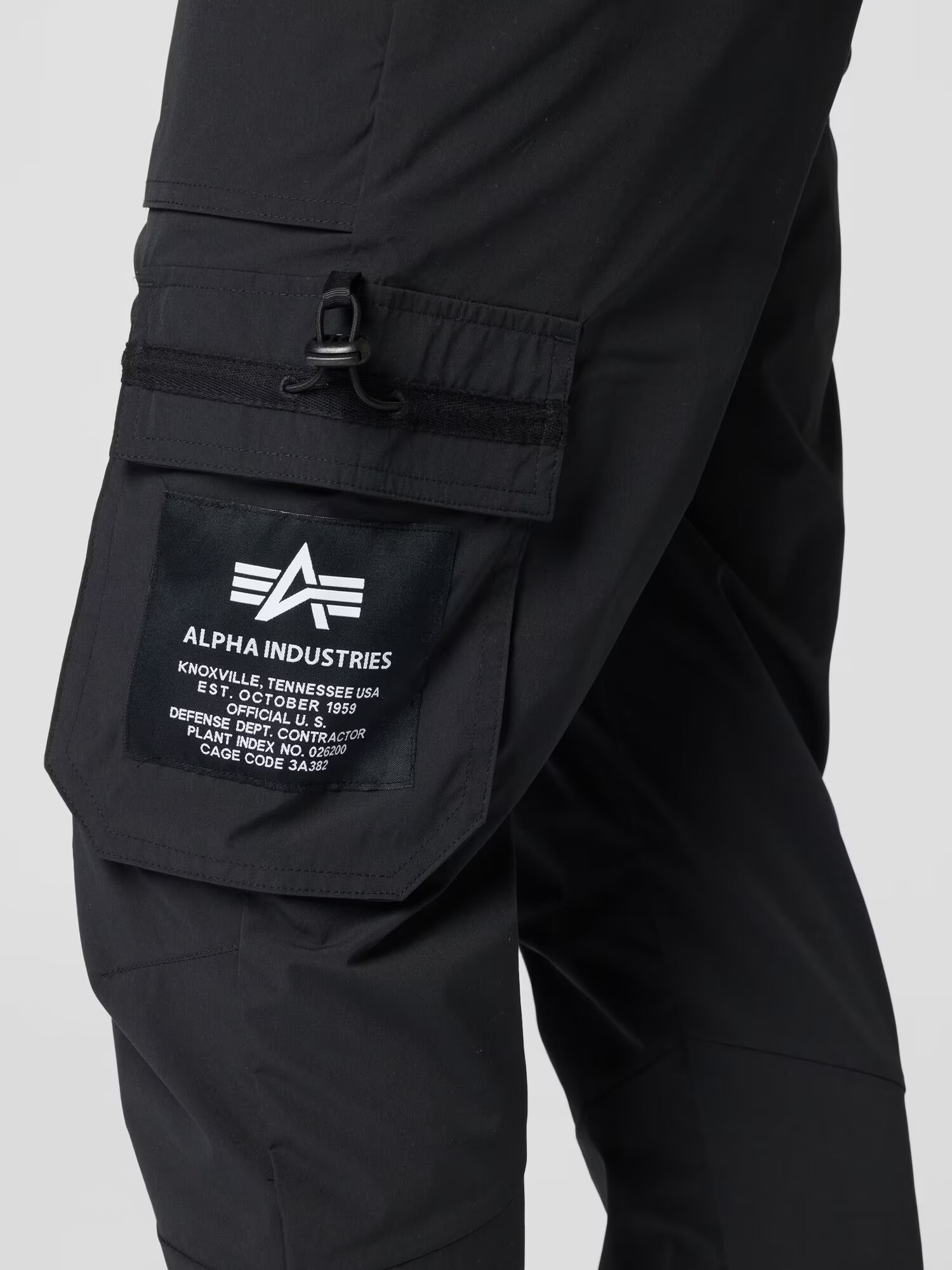 ALPHA INDUSTRIES Kargo hlače črna / bela - Pepit.si