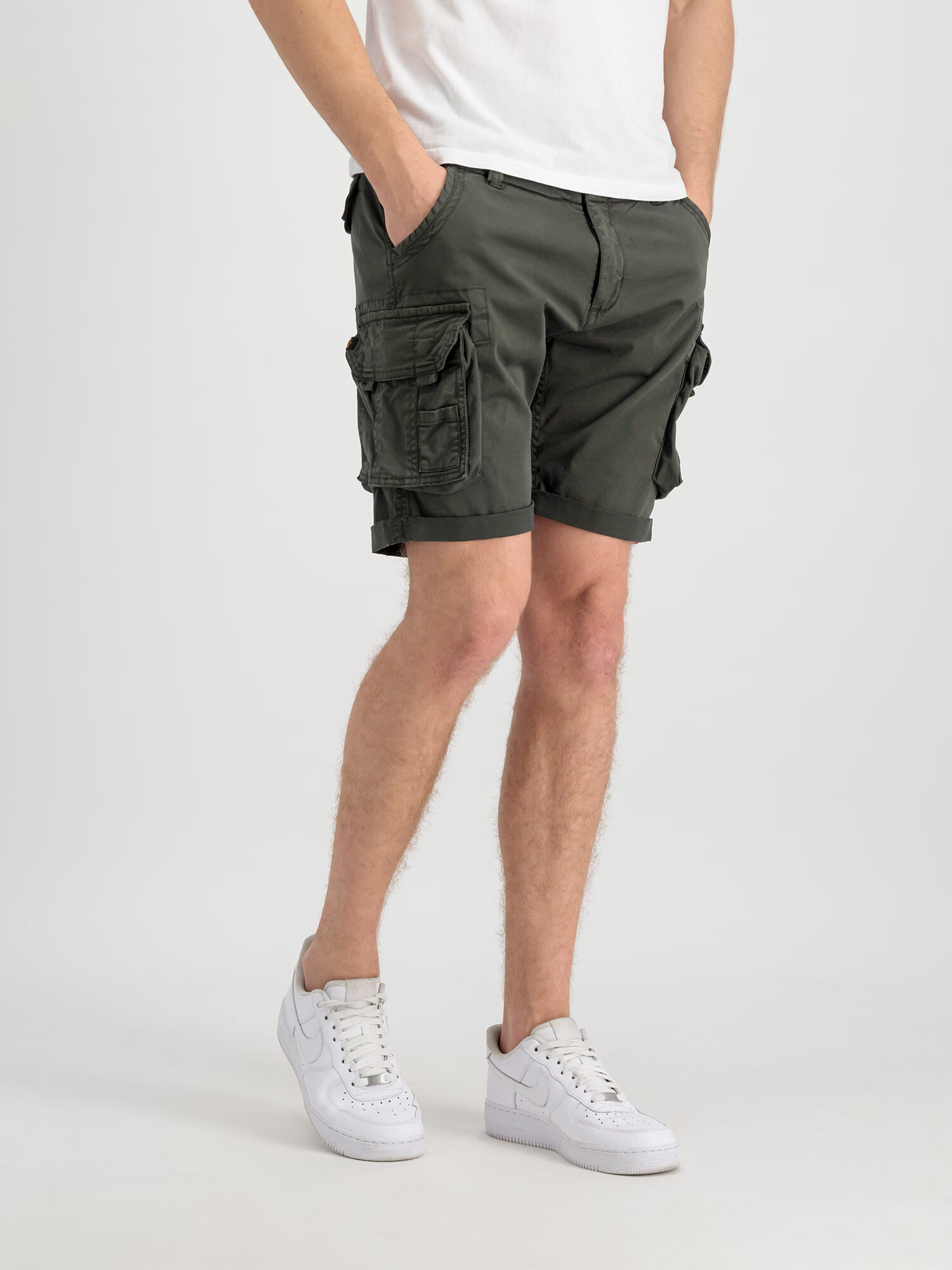 ALPHA INDUSTRIES Kargo hlače temno siva - Pepit.si