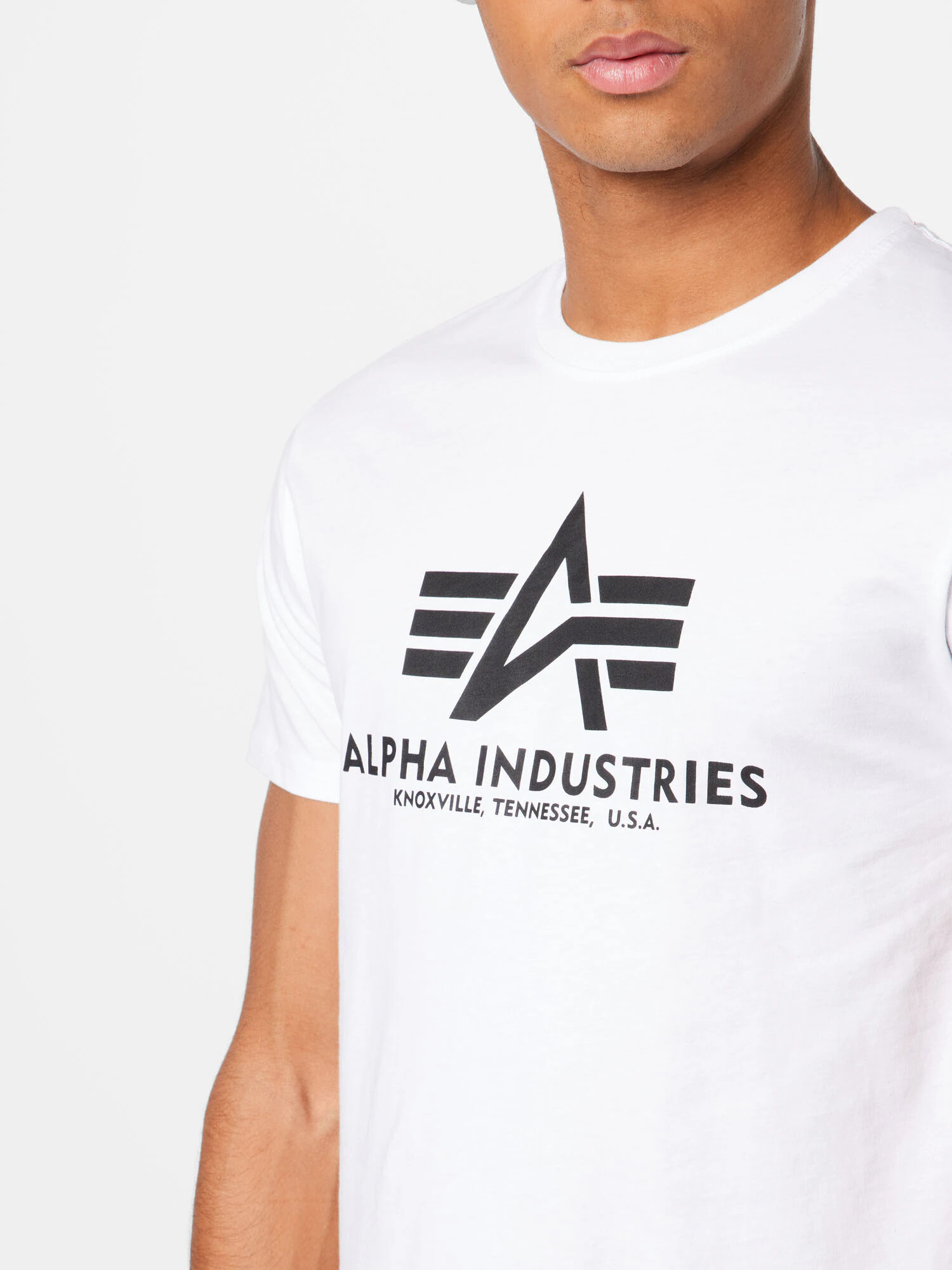 ALPHA INDUSTRIES Majica črna / bela - Pepit.si