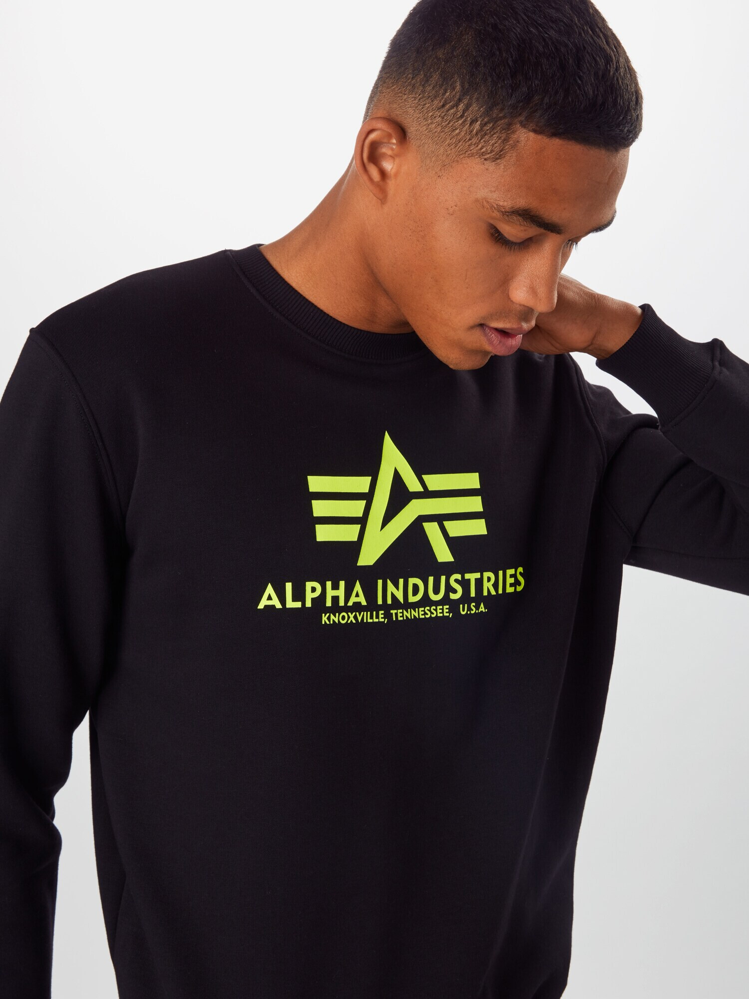 ALPHA INDUSTRIES Majica neonsko rumena / črna - Pepit.si