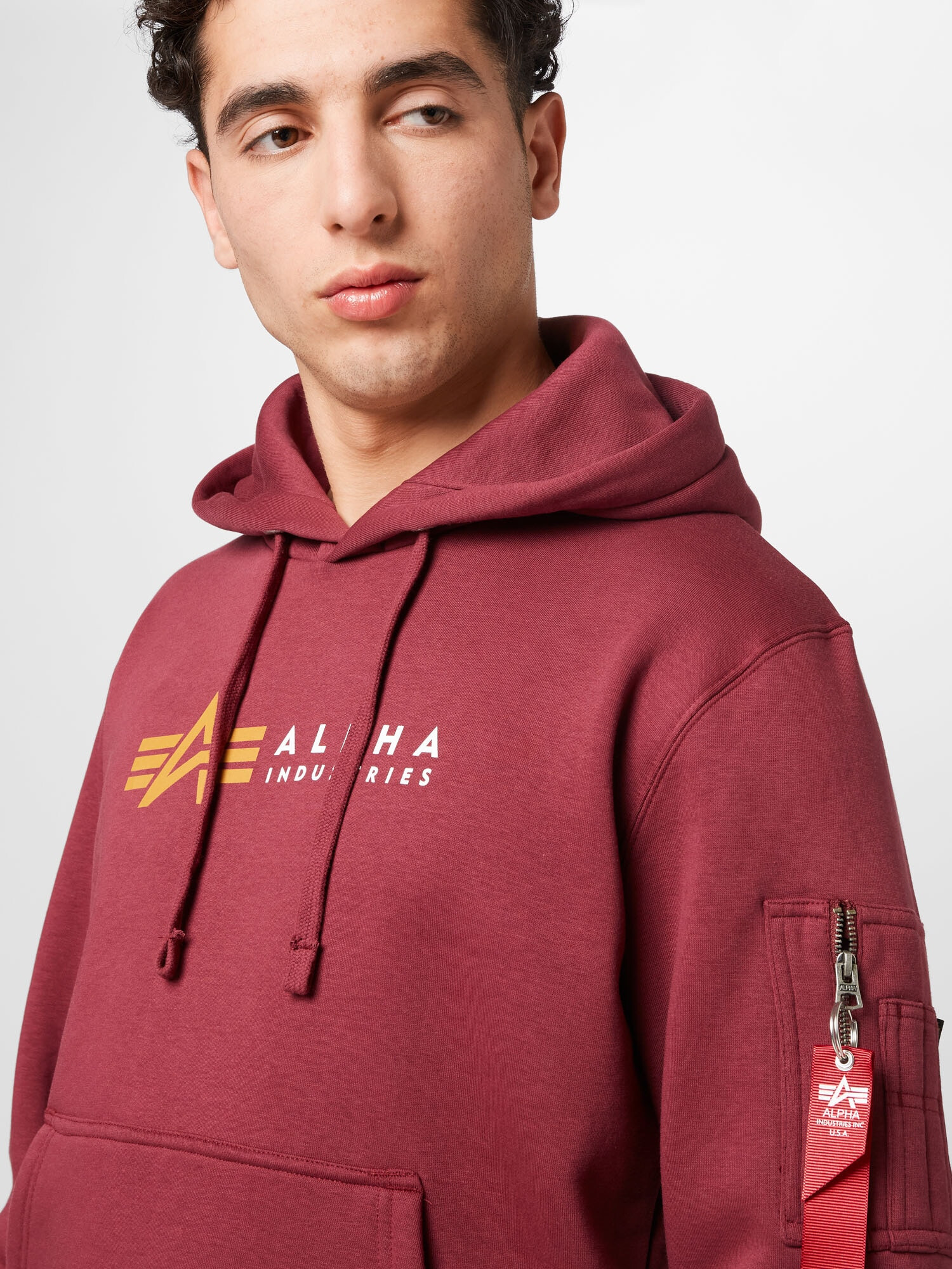 ALPHA INDUSTRIES Majica temno rumena / burgund / bela - Pepit.si