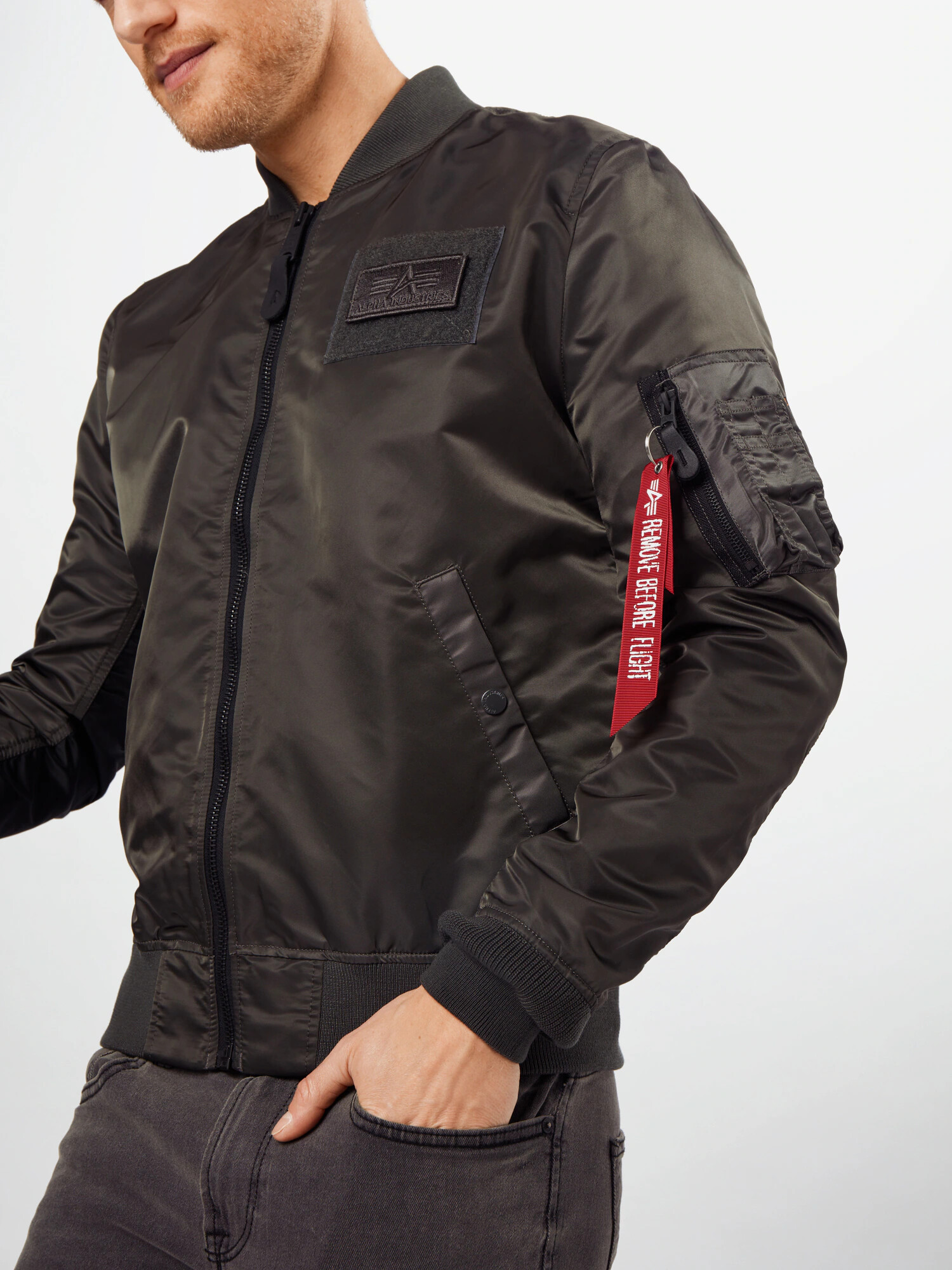 ALPHA INDUSTRIES Prehodna jakna temno siva / črna - Pepit.si