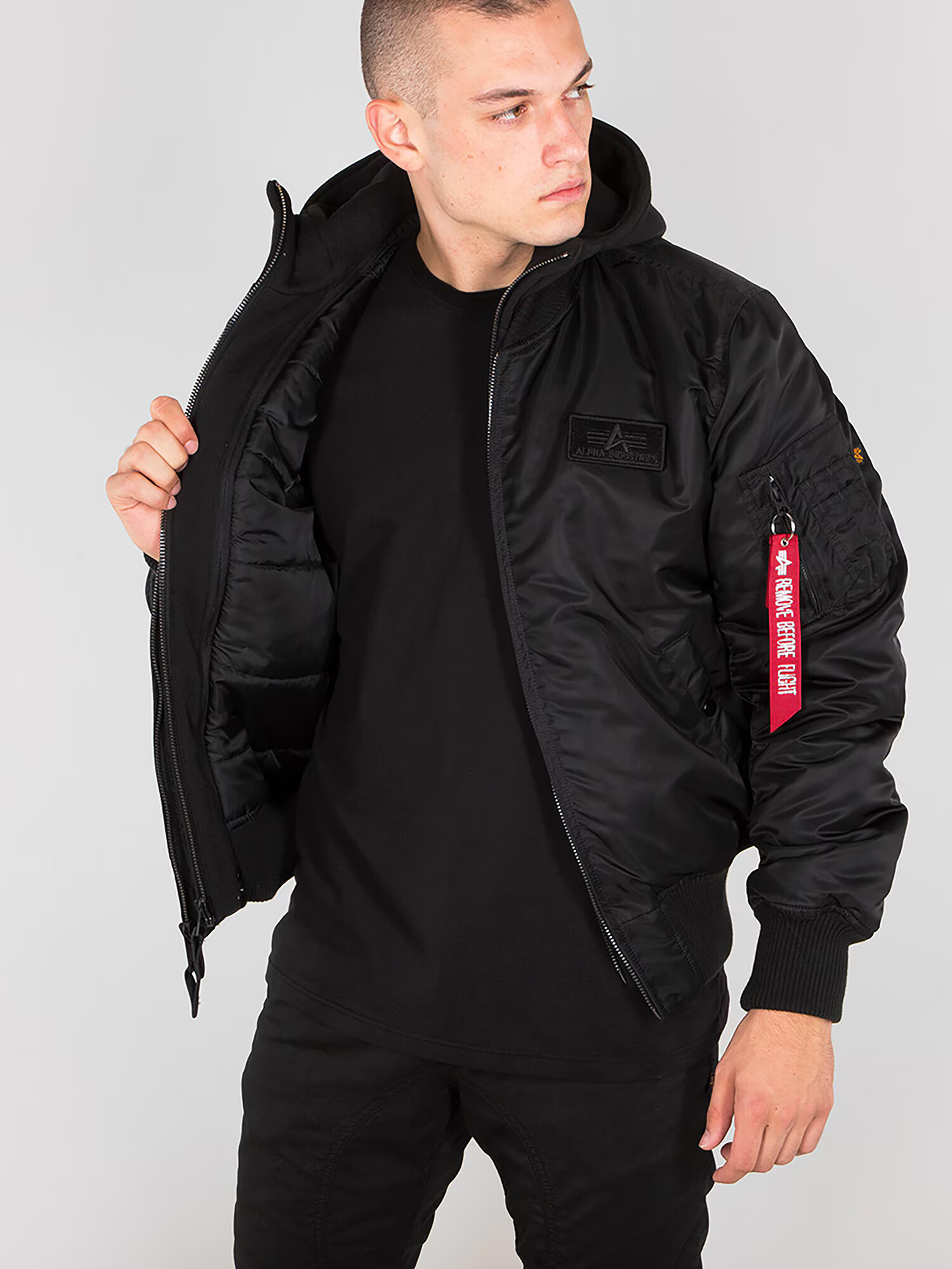 ALPHA INDUSTRIES Prehodna jakna 'MA-1 D-Tec SE' črna / bela - Pepit.si