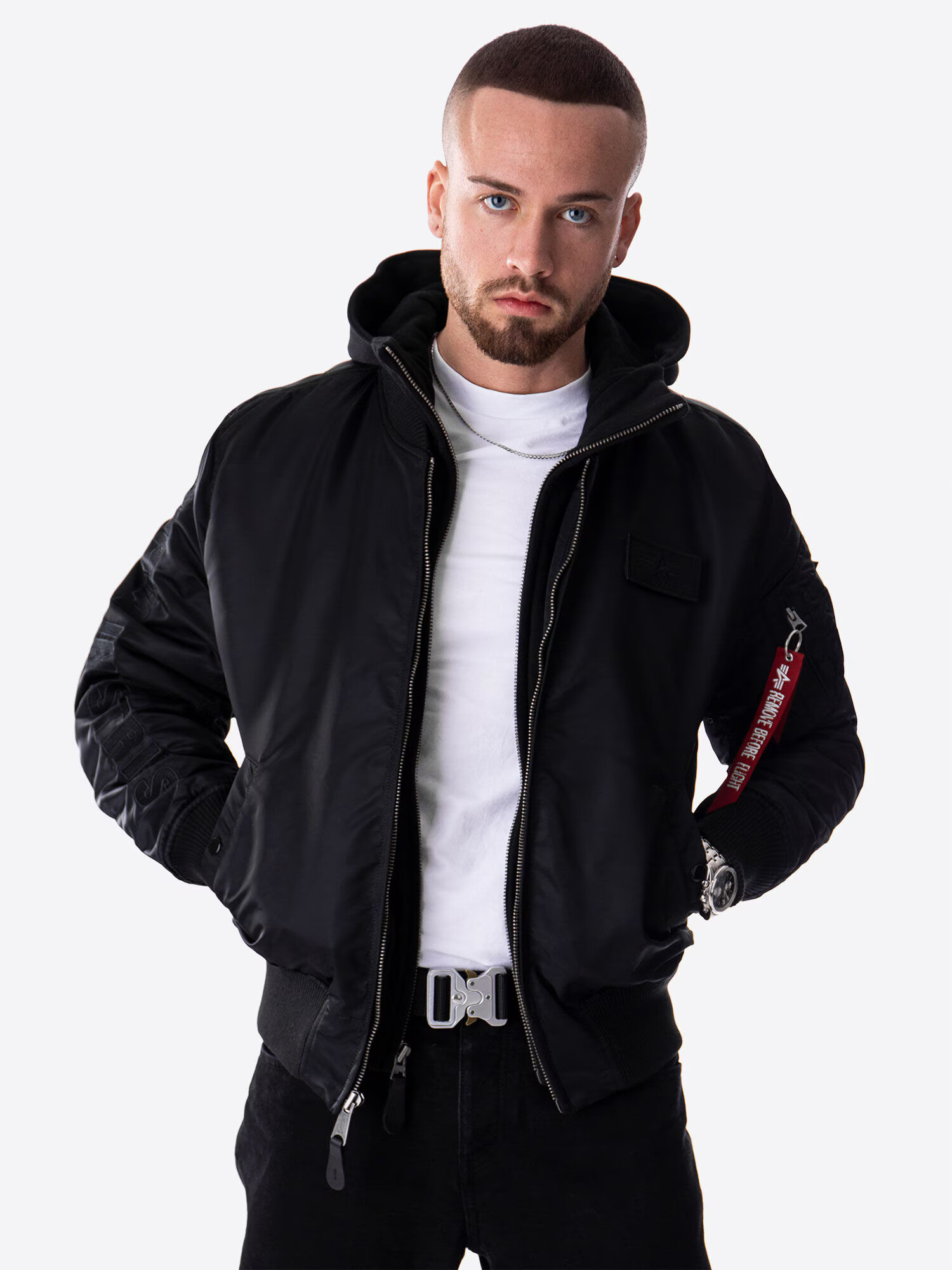 ALPHA INDUSTRIES Prehodna jakna 'MA-1 D-Tec SE' rdeča / črna / bela - Pepit.si