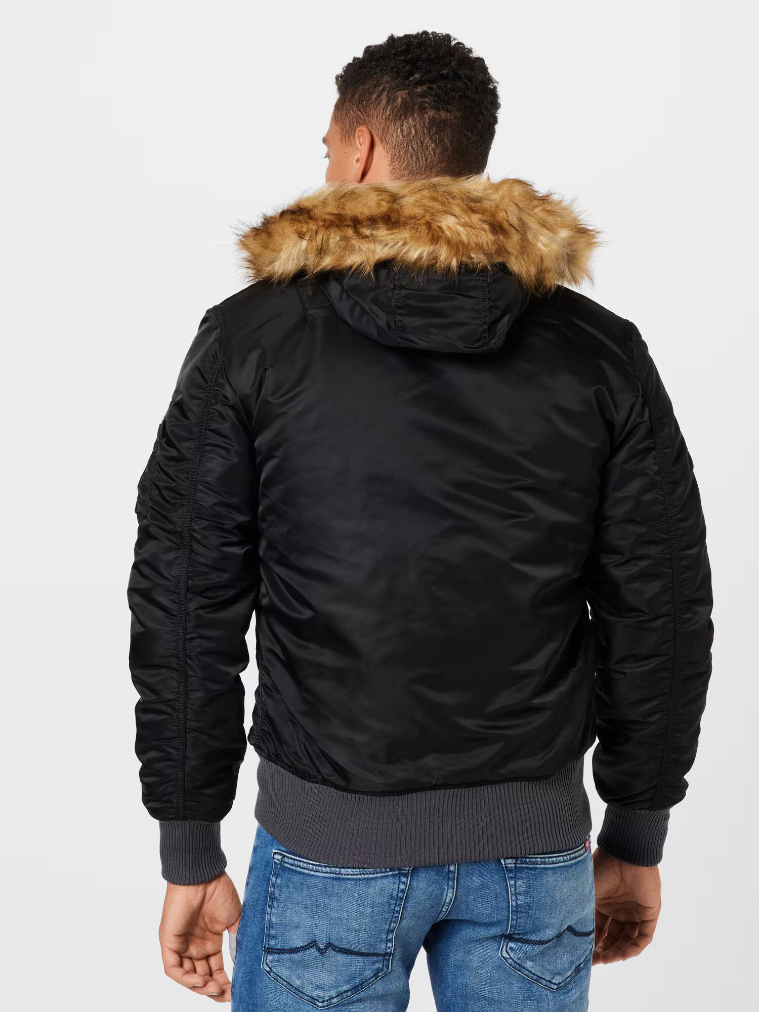 ALPHA INDUSTRIES Prehodna jakna črna - Pepit.si