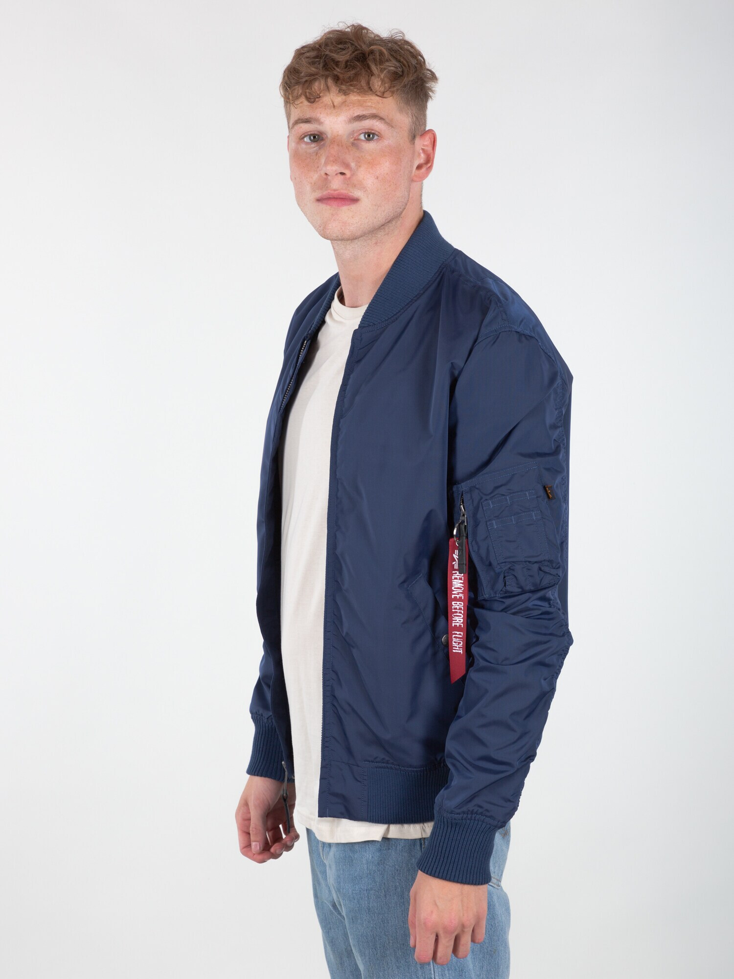 ALPHA INDUSTRIES Prehodna jakna 'MA-1 TT' mornarska / rdeča / bela - Pepit.si