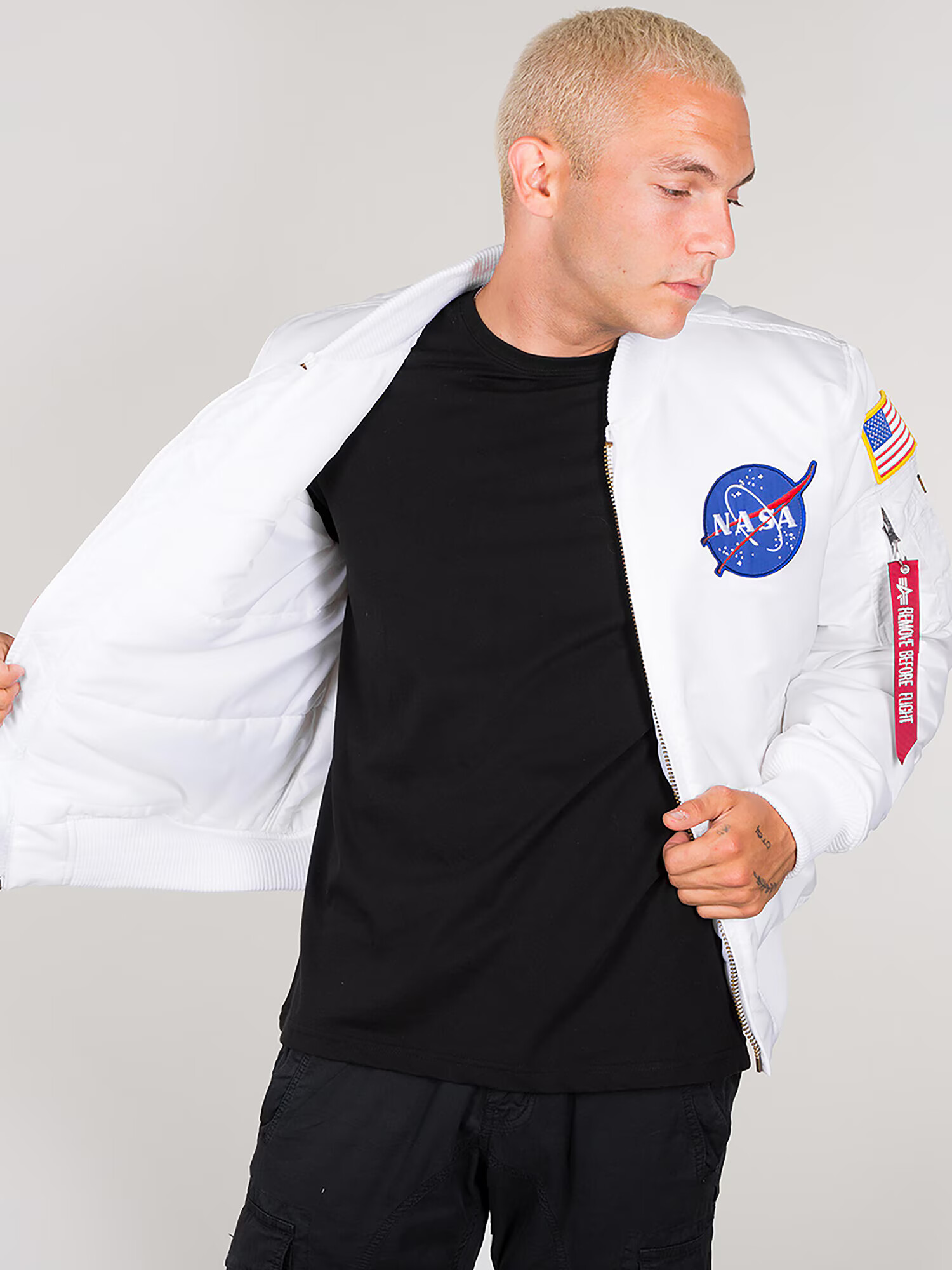 ALPHA INDUSTRIES Prehodna jakna 'MA-1 VF NASA' mešane barve / bela - Pepit.si